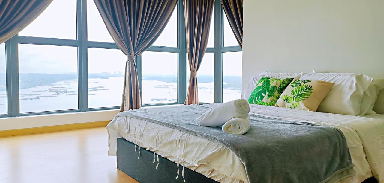 شقة جوهر بهرو  في Superb Seaview Royal Strand Danga Bay Country Garden المظهر الخارجي الصورة